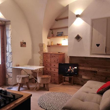 Joli Petit Appartement Montagne#Ski#Lac#Netflix# 塞讷 外观 照片