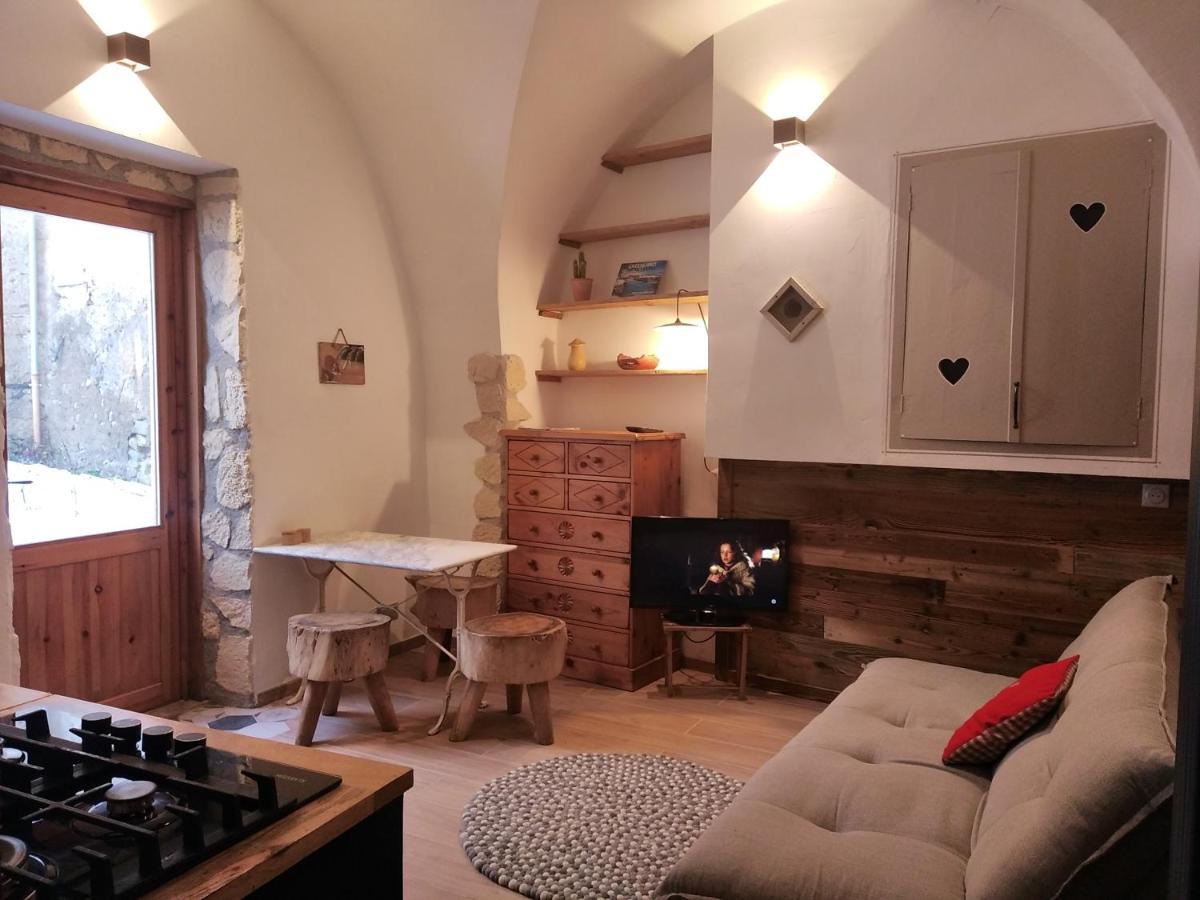 Joli Petit Appartement Montagne#Ski#Lac#Netflix# 塞讷 外观 照片